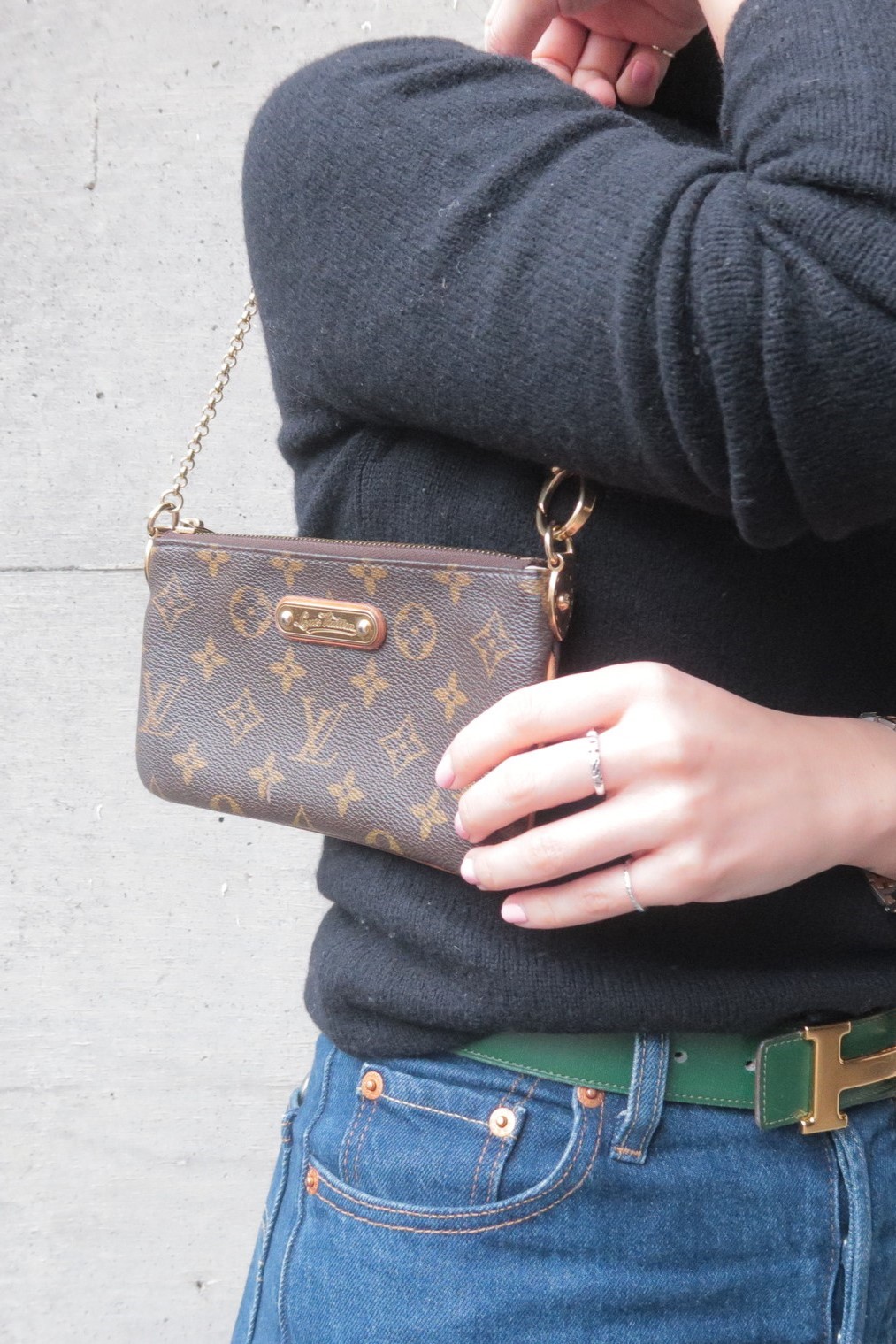 Louis-Vuitton-Monogram-Vernis-Mallory-Square-Shoulder-Bag-M91332